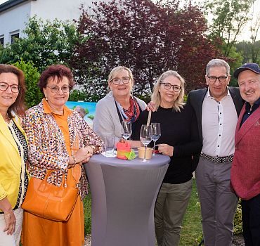 Luxuslashes, Ausstellung, Charity, Sissi Koller, Vorstadtherzen